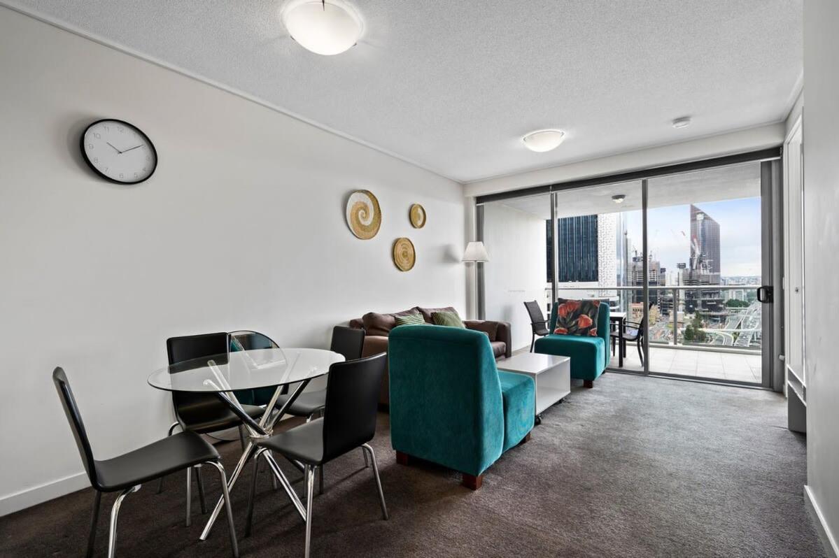 City Living - Brisbane River-View 2 Bedroom Apt Exterior photo