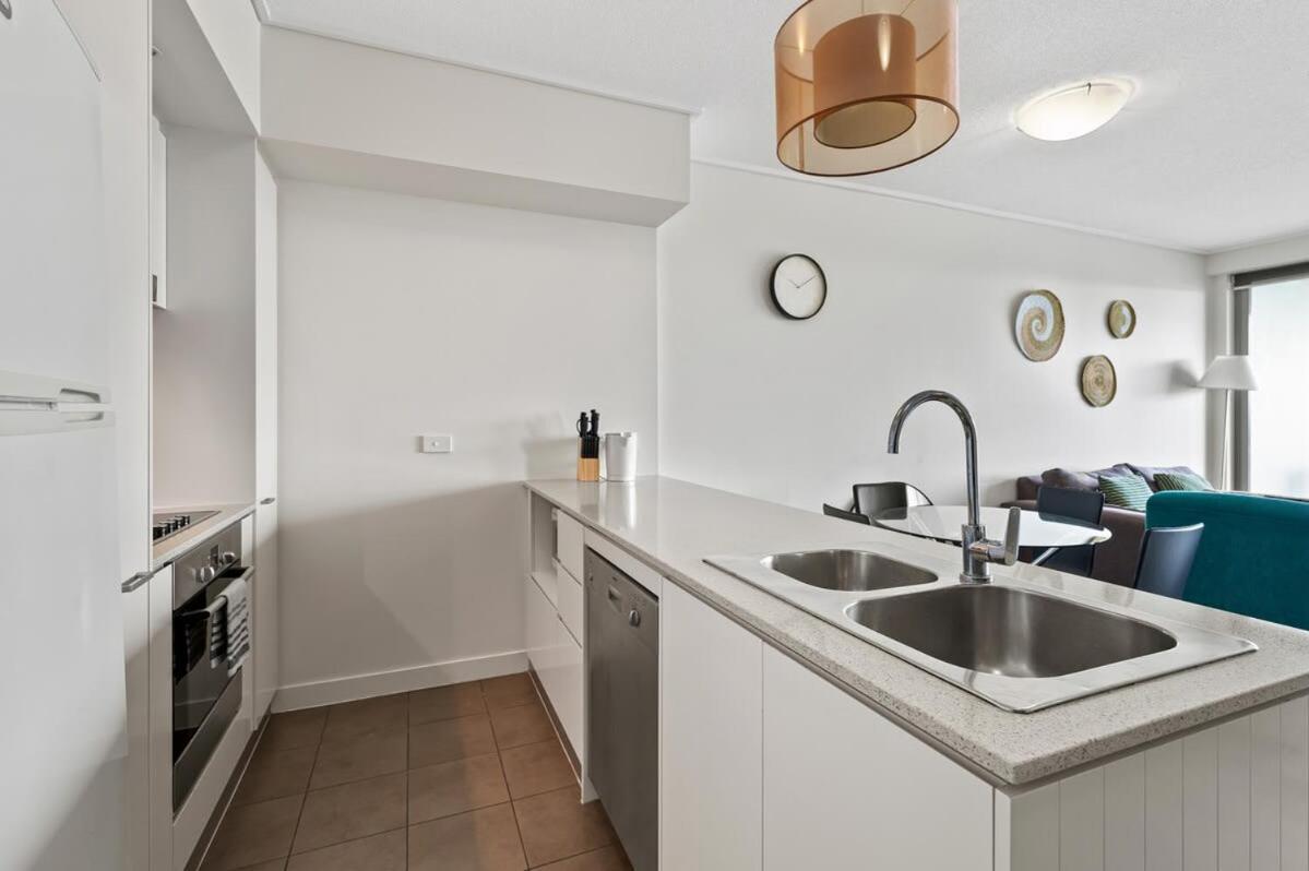 City Living - Brisbane River-View 2 Bedroom Apt Exterior photo